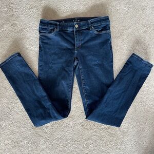 WHITE HOUSE BLACK MARKET skinny jeans